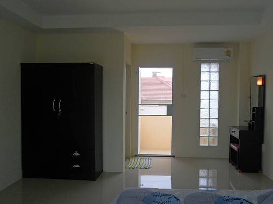 1 Bed Condo — photo 4