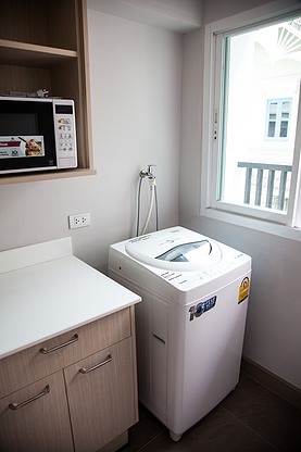1 Bed Condo · Watthana, bangkok — photo 3