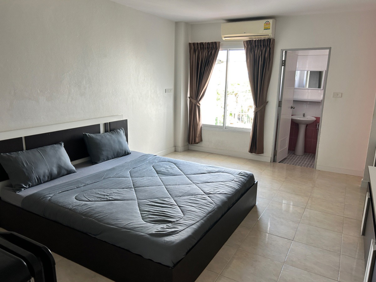 1 Bed Condo · Mueang Chon Buri, chon_buri — photo 1