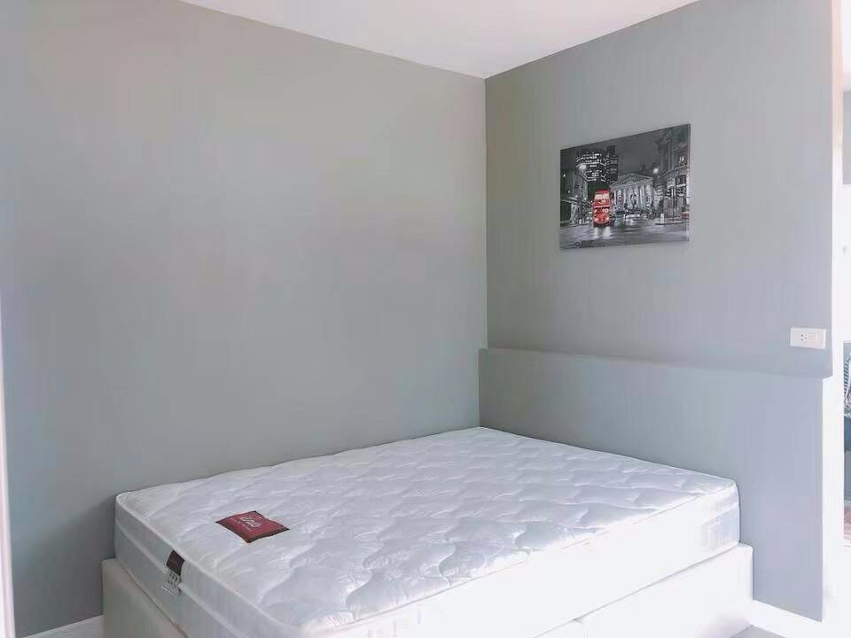 1 Bed Condo — photo 2