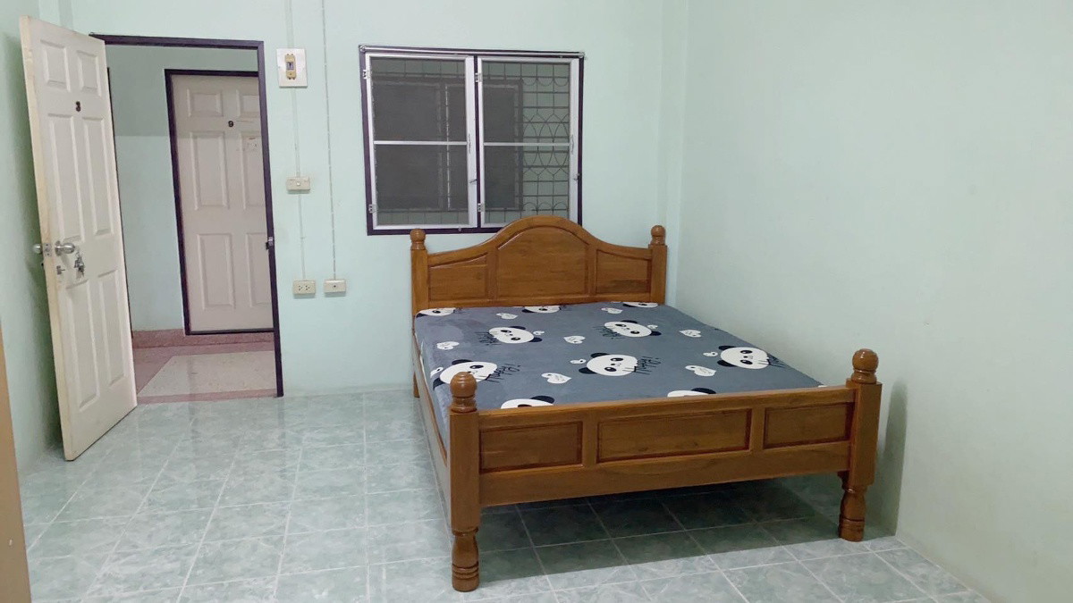 1 Bed Condo — photo 4