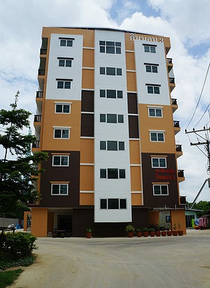 1 Bed Condo — photo 1