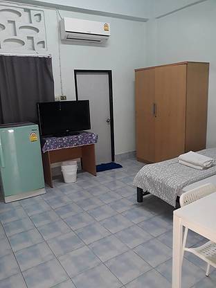 1 Bed Condo — photo 3