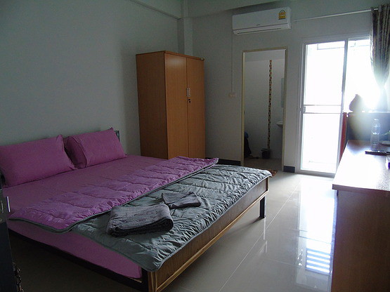 1 Bed Condo — photo 3