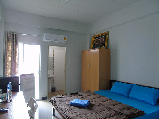 1 Bed Condo — photo 4