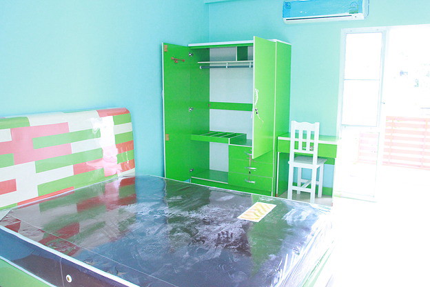 1 Bed Condo — photo 2