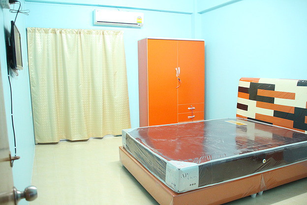 1 Bed Condo — photo 4