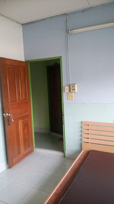 1 Bed Condo — photo 1
