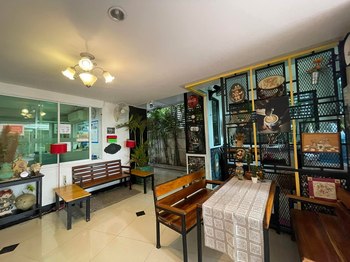 1 Bed Condo — photo 4