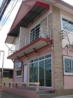 Condo — photo 1