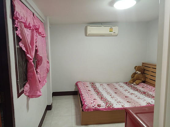 1 Bed Condo — photo 1
