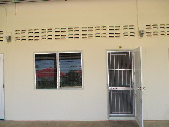 1 Bed Condo — photo 3