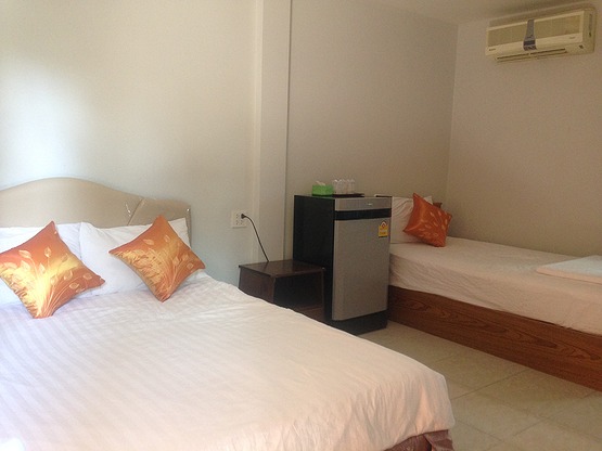 1 Bed Condo — photo 2