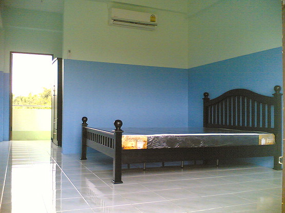 1 Bed Condo — photo 3