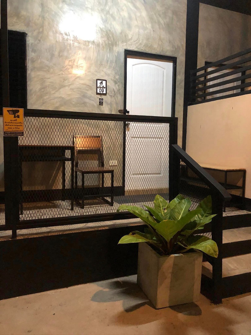 1 Bed Condo — photo 1