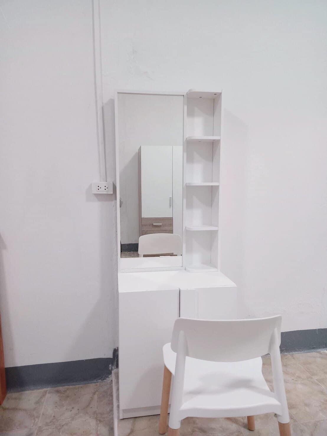 1 Bed Condo — photo 1