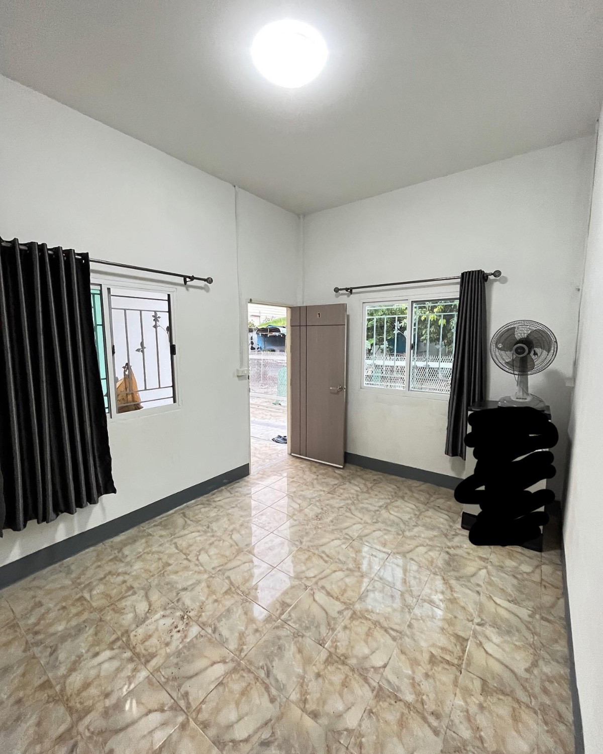 1 Bed Condo — photo 2