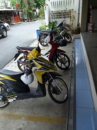 1 Bed Condo · Bang Khun Thian, bangkok — photo 2