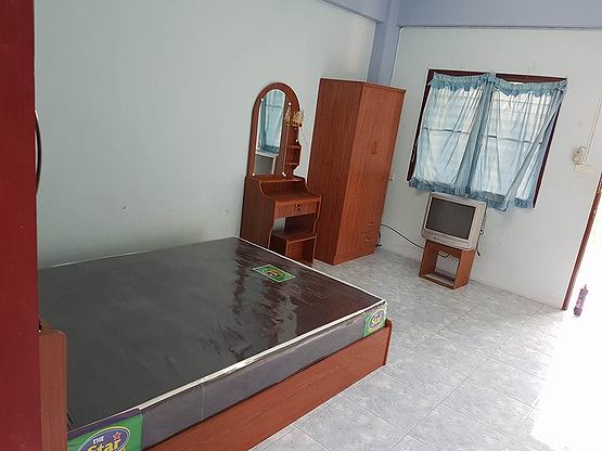 1 Bed Condo — photo 2