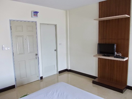 1 Bed Condo · Mueang Chon Buri, chon_buri — photo 3
