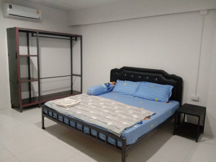 1 Bed Condo — photo 4