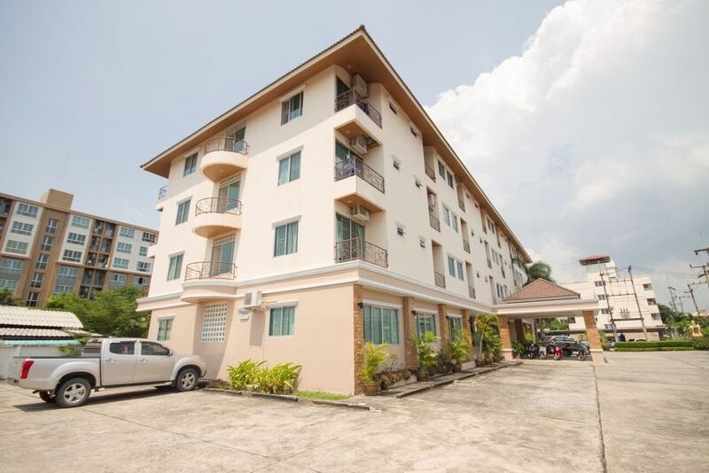 1 Bed Condo — photo 3