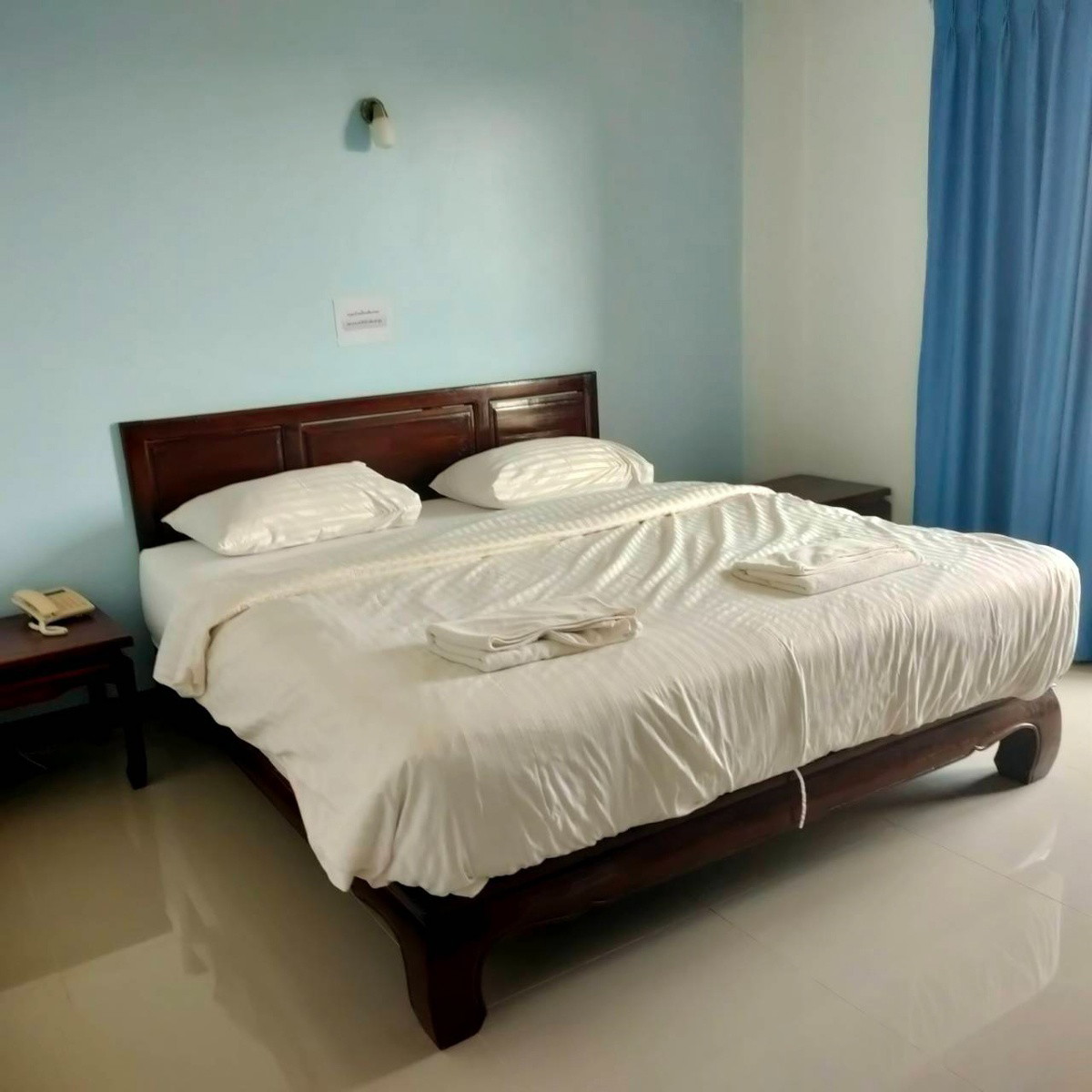 1 Bed Condo — photo 2