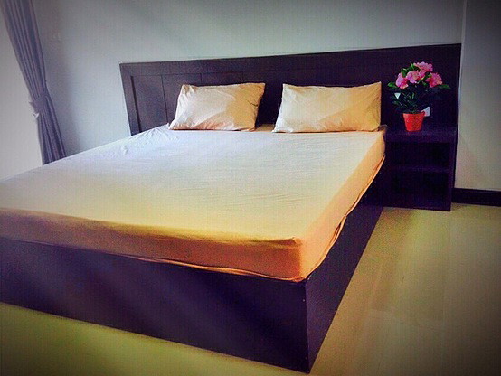 1 Bed Condo — photo 3