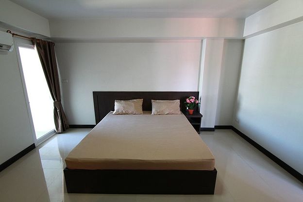 1 Bed Condo — photo 4