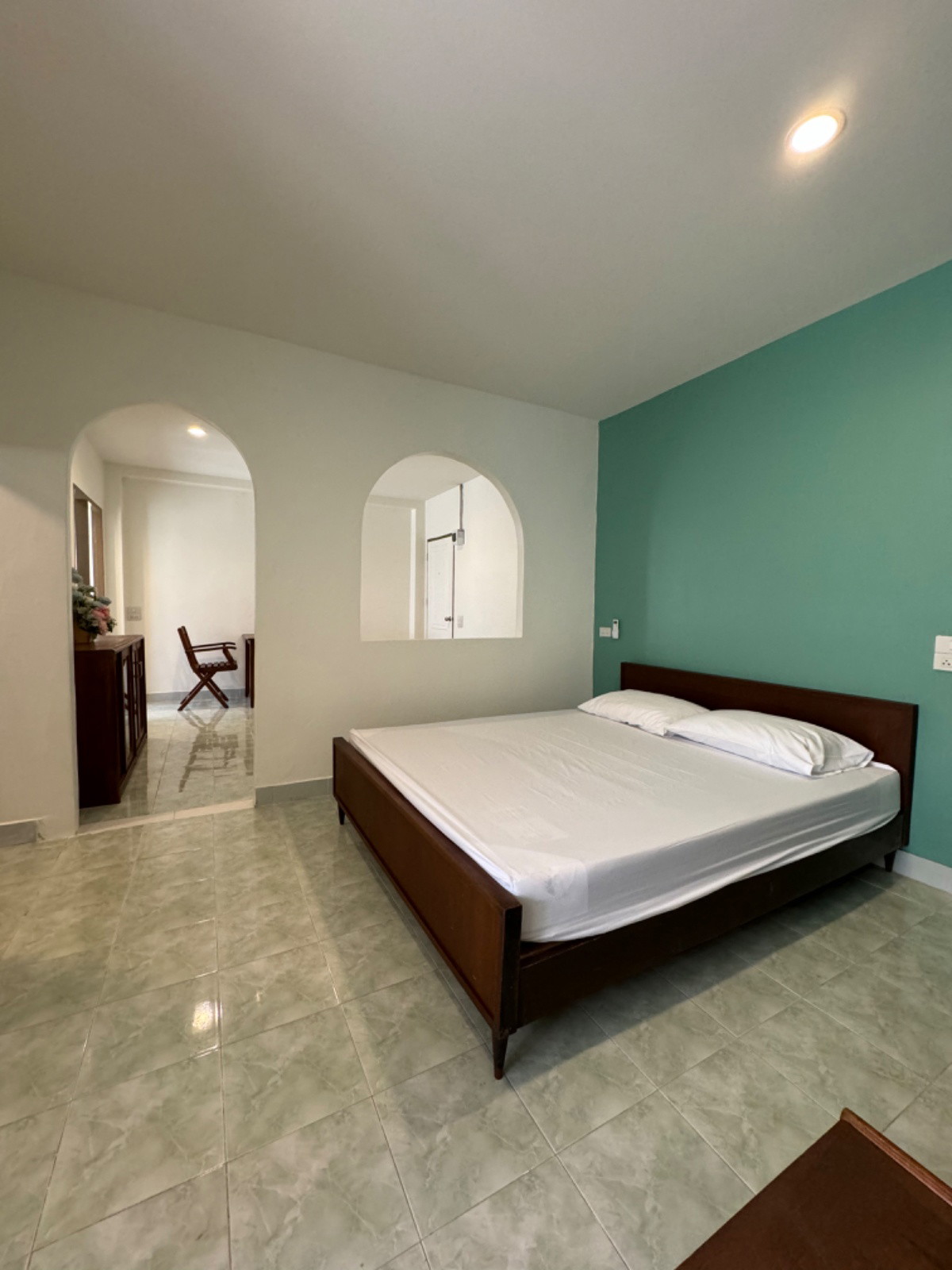 1 Bed Condo — photo 4