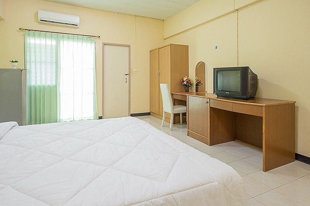 1 Bed Condo · Mueang Chon Buri, chon_buri — photo 3
