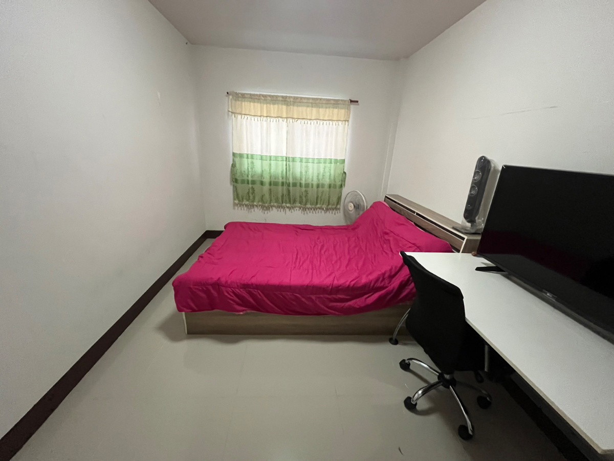 1 Bed Condo — photo 4