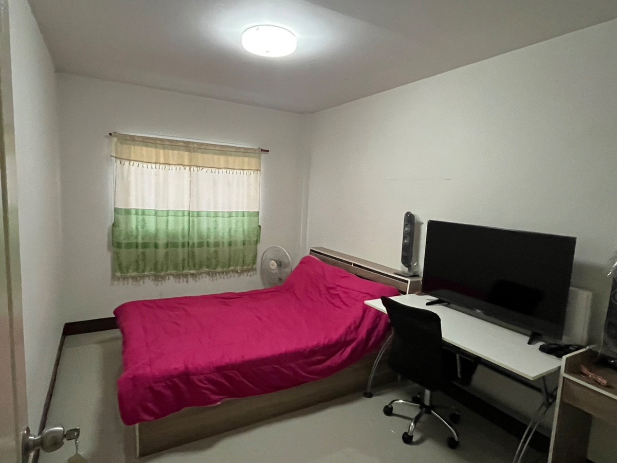 1 Bed Condo — photo 5