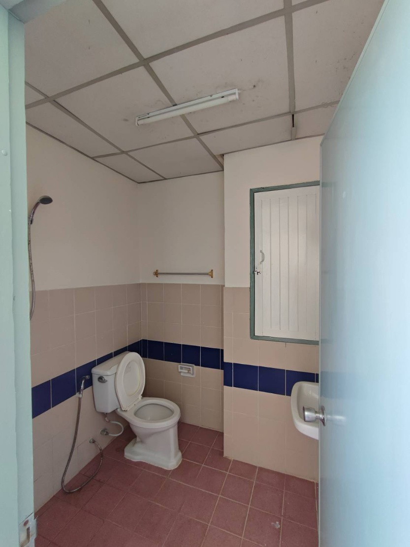 1 Bed Condo — photo 3