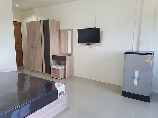 1 Bed Condo — photo 2