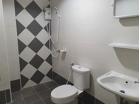 1 Bed Condo — photo 3