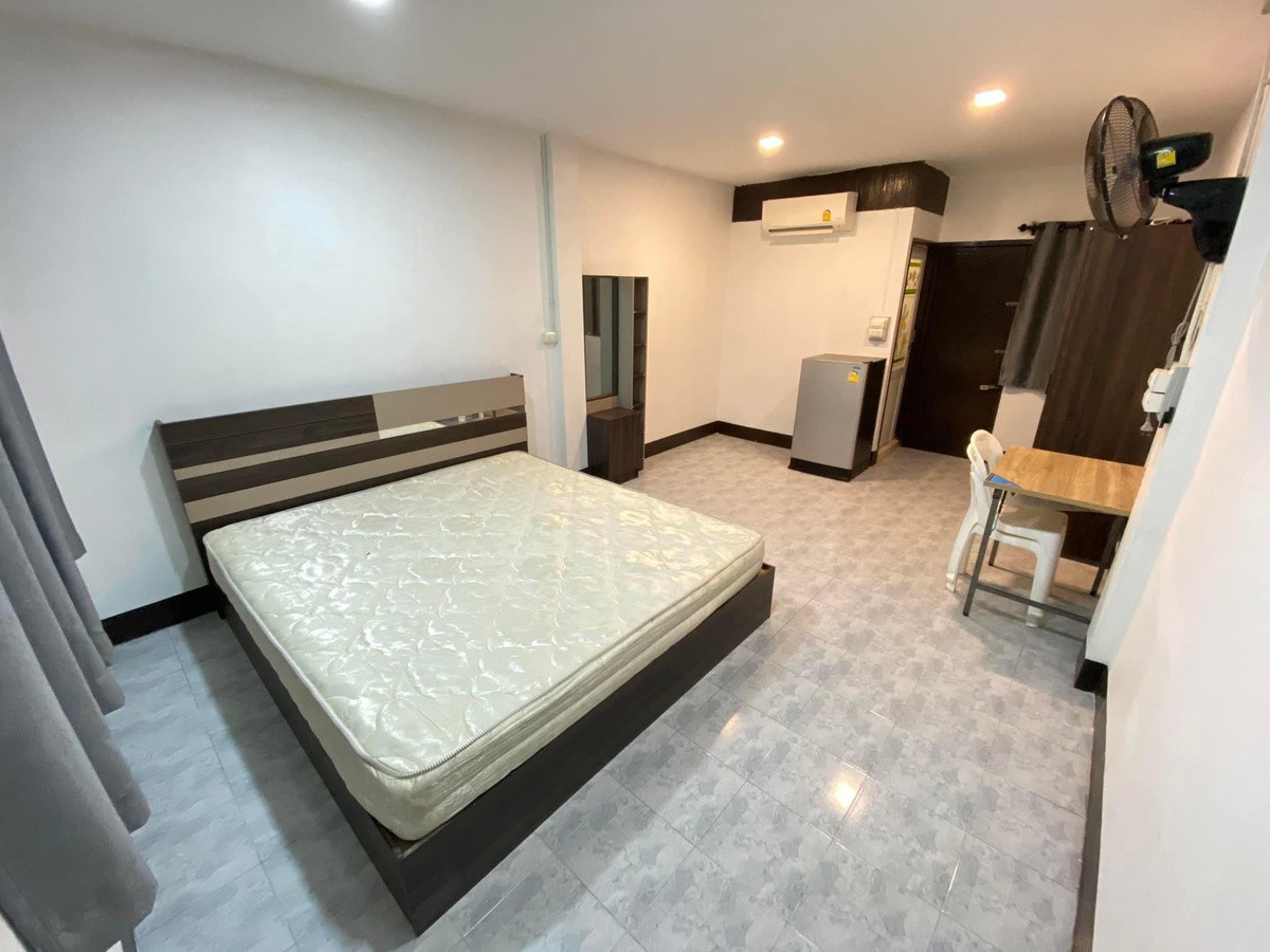 1 Bed Condo — photo 4