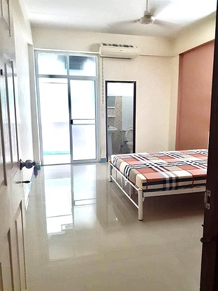 1 Bed Condo — photo 3