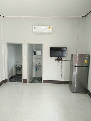 1 Bed Condo — photo 3