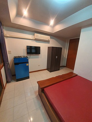 1 Bed Condo — photo 3