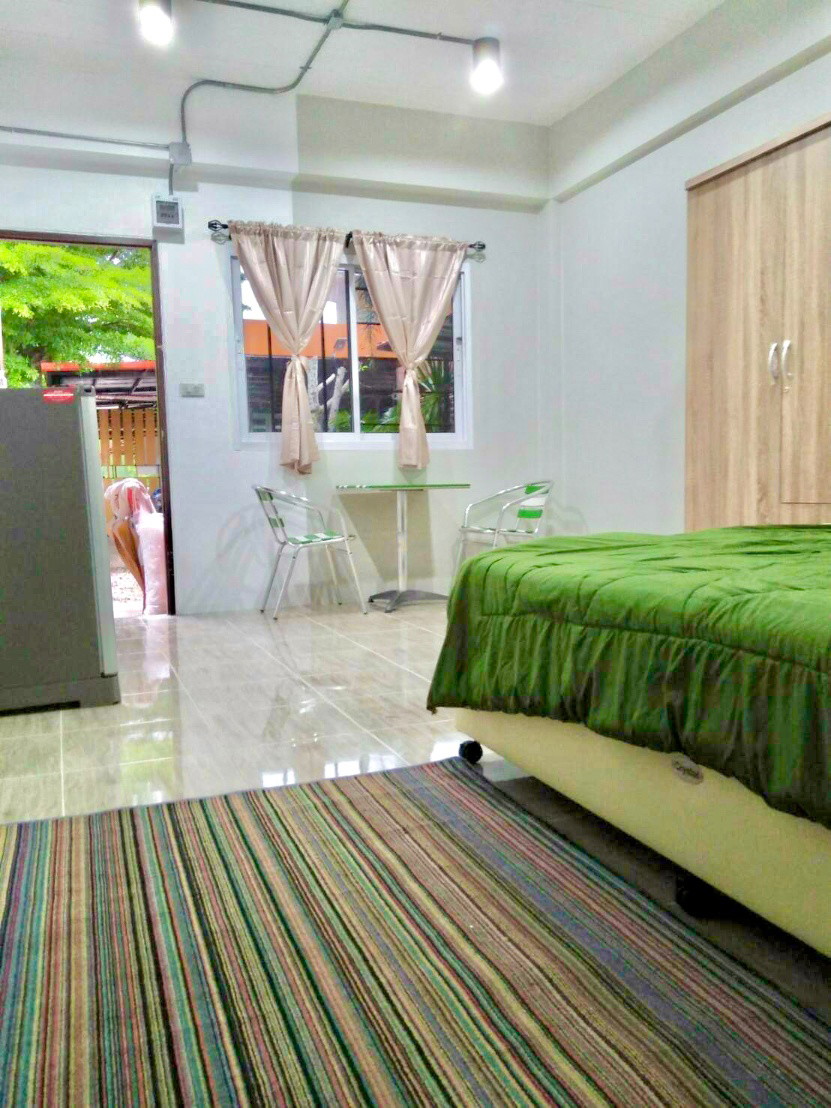 1 Bed Condo — photo 1