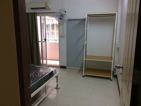 1 Bed Condo · Watthana, bangkok — photo 2