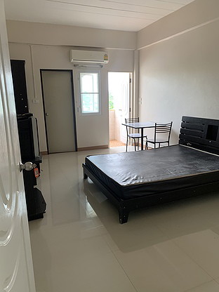 1 Bed Condo — photo 3