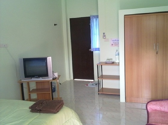 Condo — photo 2