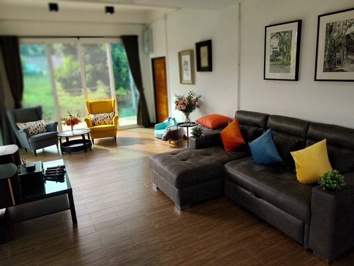 1 Bed Condo — photo 3