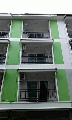 1 Bed Condo — photo 1
