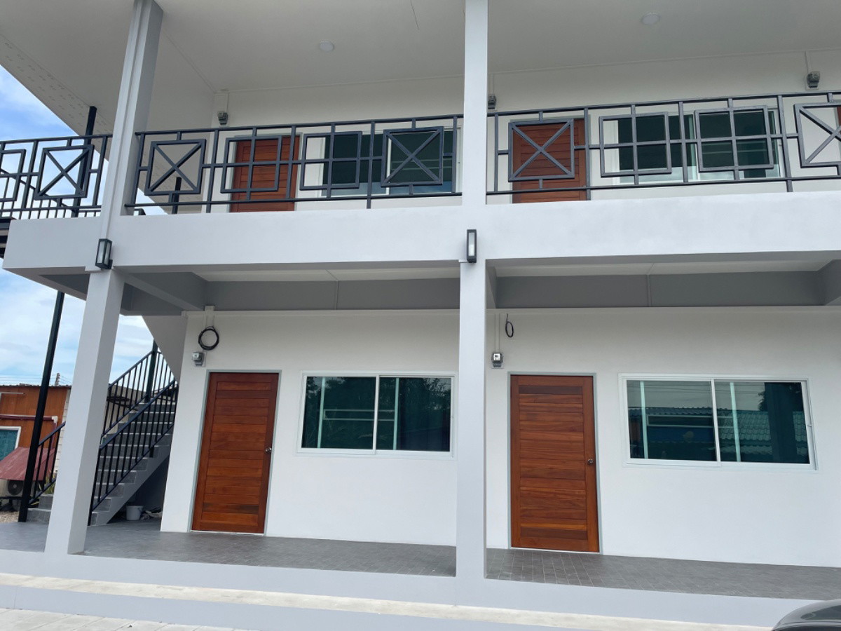 1 Bed Condo — photo 2