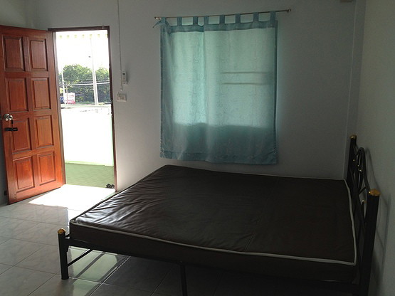 1 Bed Condo — photo 2