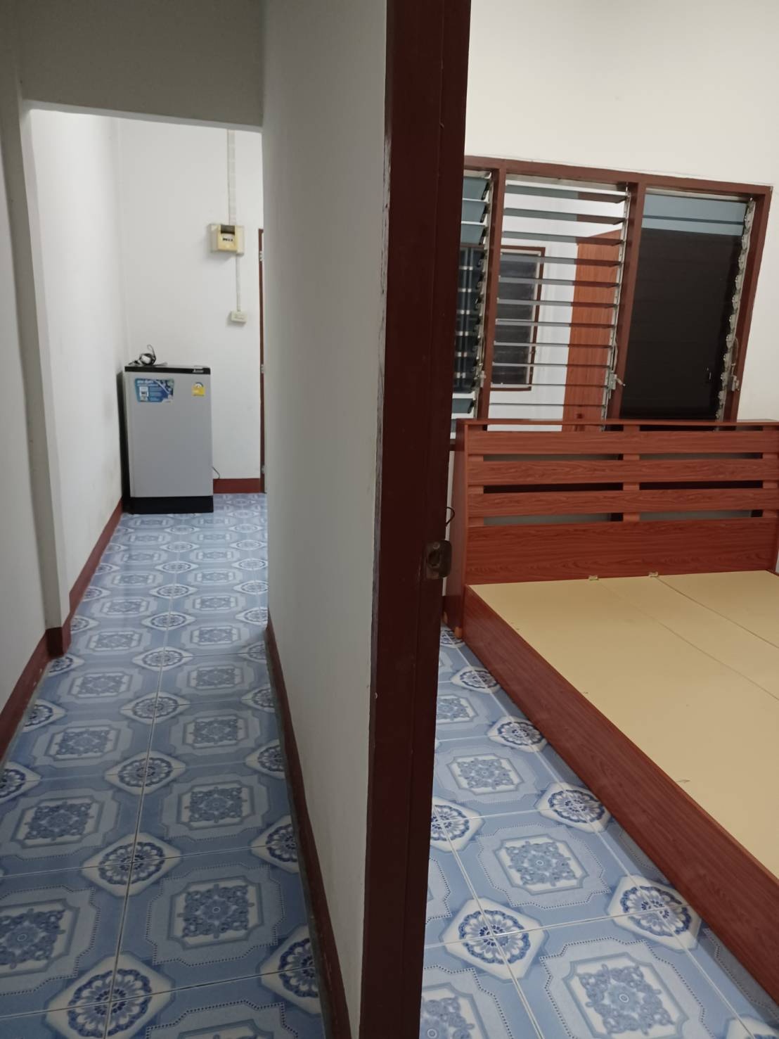 1 Bed Condo — photo 1