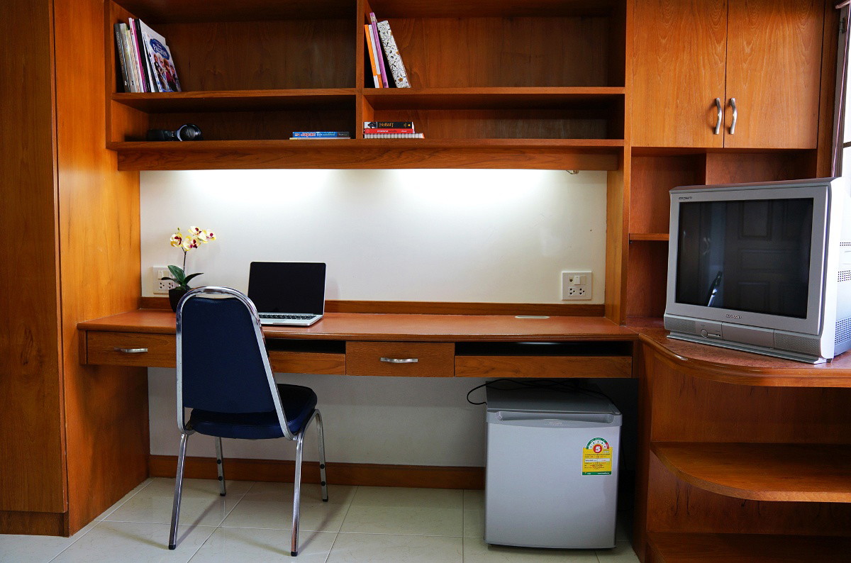 1 Bed Condo — photo 3